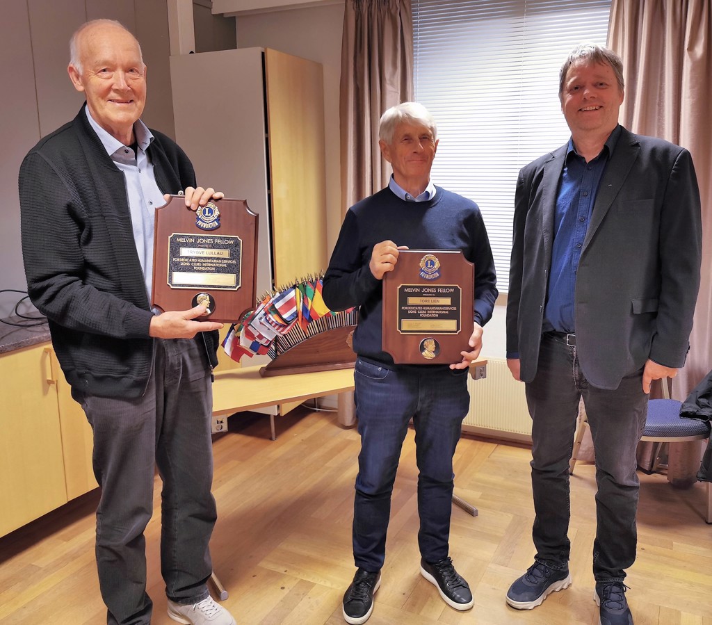 ​Veteraner ble hedret med Melvin Jones Fellowship